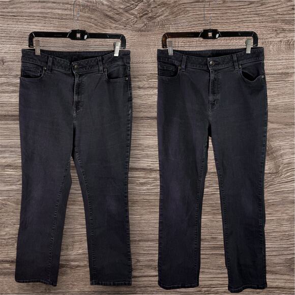 L.L. Bean 2 Pairs Women's 14 Black True Shape Classic Fit Straight Leg Jeans - Picture 1 of 8